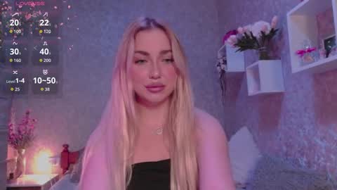 holly_molly8 online show from 10/09/25, 05:44