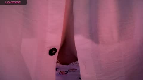 Snapshot of holly_molly_69 chatting on 05/02/26, 03:22 Molly online show from 05/02/26, 03:22