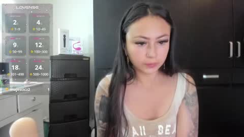 Holly online show from 04/15/26, 04:41