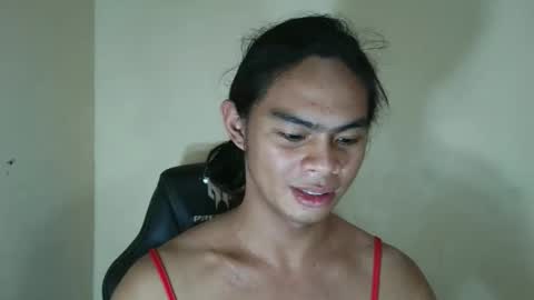 Snapshot of holly_sugar20 chatting on 02/01/26, 02:32 Mika Duhay Velat online show from 02/01/26, 02:32