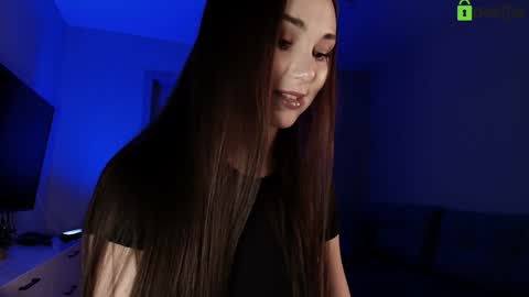 hollyextra online show from 01/12/26, 10:59