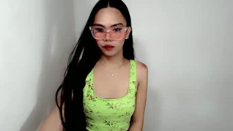 hollyhalo online show from 10/14/25, 09:43