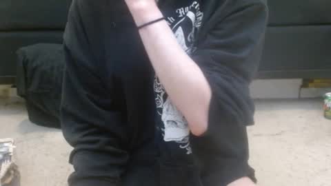 Holly Hawkes online show from 02/20/25, 03:01