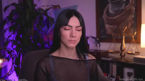 Holly Linder online show from 03/08/25, 02:12