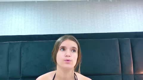 Snapshot of hollyolson chatting on 03/03/26, 08:37 Holly online show from 03/03/26, 08:37