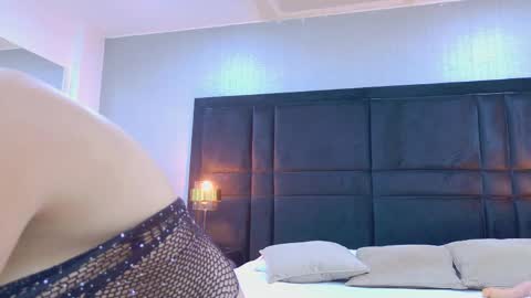 Holly online show from 03/28/26, 12:05