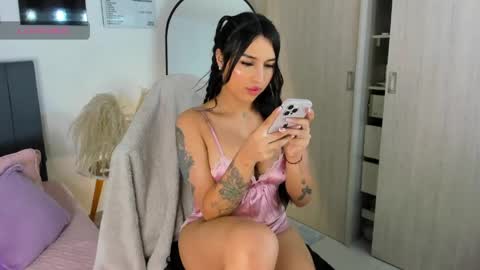 Snapshot of hollyprincess_2 chatting on 05/03/26, 03:01 holly princess mermaid online show from 05/03/26, 03:01