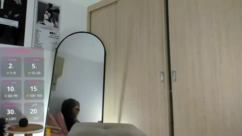 Snapshot of hollyprincess_2 chatting on 06/20/26, 01:52 holly princess mermaid online show from 06/20/26, 01:52