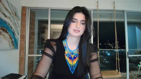 hollyshit_ online show from 12/17/25, 11:44