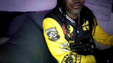 Snapshot of hollywoodbobby chatting on 02/16/26, 01:24 hollywoodbobby online show from 02/16/26, 01:24