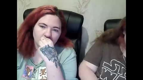 HollyXEva online show from 02/07/26, 06:00