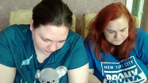 HollyXEva online show from 04/06/26, 08:15