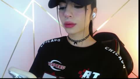 holly online show from 02/21/25, 01:44