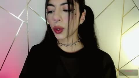 holly online show from 03/01/25, 03:38