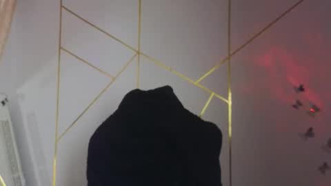 holly online show from 11/10/25, 03:11