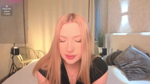 Emma online show from 03/30/26, 01:06