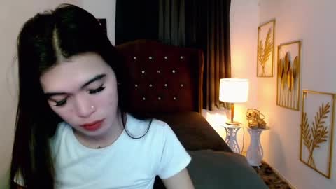Snapshot of hollyyumiloove chatting on 04/02/26, 07:17 yumi online show from 04/02/26, 07:17