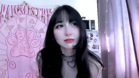 Snapshot of holy420loly chatting on 06/19/26, 01:59 Ho Lee Sheet online show from 06/19/26, 01:59