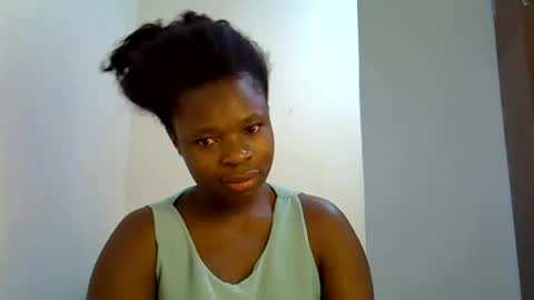Snapshot of holy_ebony chatting on 06/29/26, 06:08 holy_ebony online show from 06/29/26, 06:08