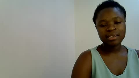 Snapshot of holy_ebony chatting on 06/29/26, 11:43 holy_ebony online show from 06/29/26, 11:43