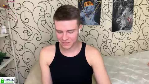 holy_eggs_00 online show from 12/22/25, 06:05