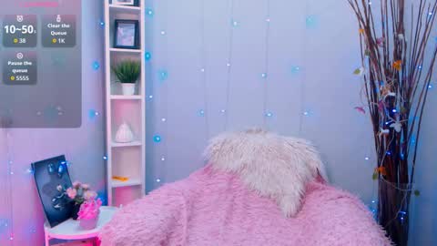 Holy girl online show from 11/08/25, 02:56