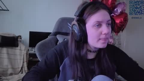 Snapshot of holy_kveta chatting on 02/28/26, 03:51 Kviki online show from 02/28/26, 03:51