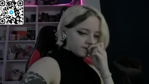 holy_mistresss online show from 05/10/26, 08:41