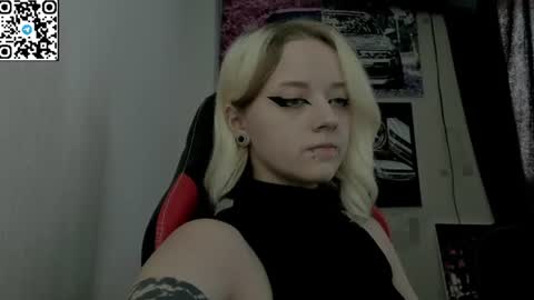 Snapshot of holy_mistresss chatting on 07/14/26, 08:08 holy_mistresss online show from 07/14/26, 08:08