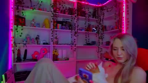 Rumi online show from 10/18/25, 01:23