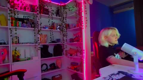 Rumi online show from 10/22/25, 10:15