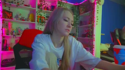 Rumi online show from 11/11/25, 10:48