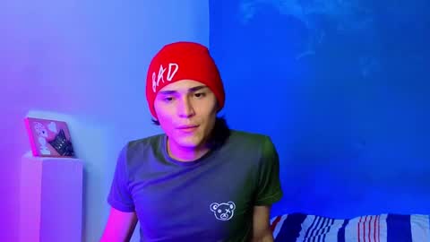      online show from 02/01/25, 08:58