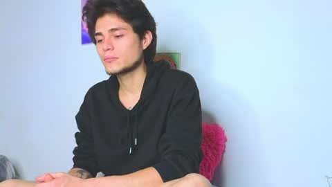      online show from 04/16/26, 06:58