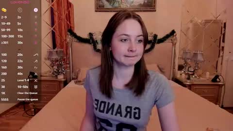 holybabydoll online show from 12/18/25, 11:49