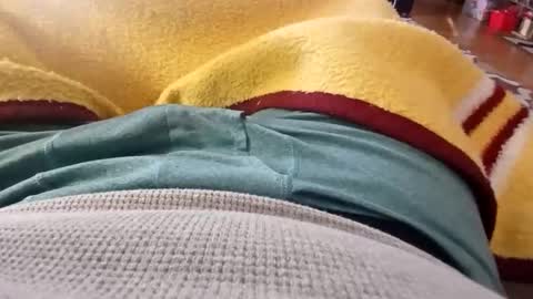 Snapshot of holycannoli123 chatting on 11/20/25, 02:17 holycannoli123 online show from 11/20/25, 02:17