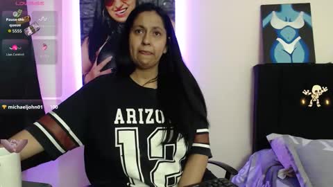 Milena online show from 11/18/25, 11:15