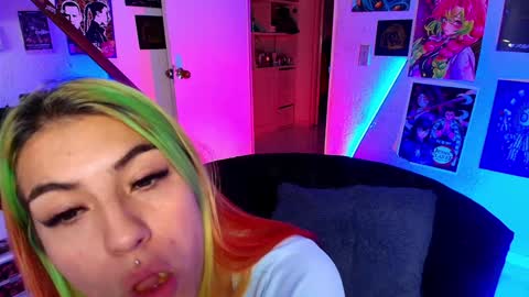   online show from 02/05/25, 11:06