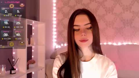 Mia online show from 10/02/25, 03:35