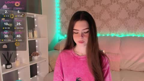 Mia online show from 04/12/26, 03:55