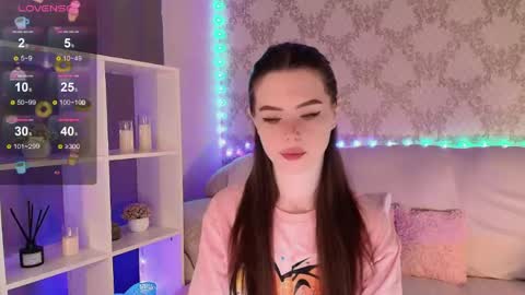 Mia online show from 05/08/26, 03:45