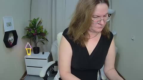 holymilfa online show from 03/25/26, 07:36