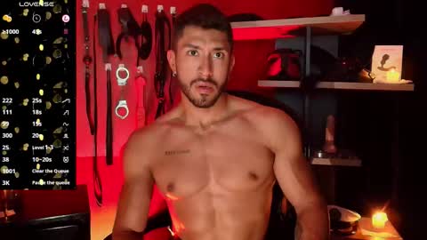 Homme Erotic  Chris online show from 12/21/25, 01:57