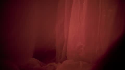 honeeeey_ online show from 11/18/25, 10:36