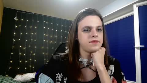 Honelints boyblonde hair AsterMIntfemboybrown hair online show from 01/06/25, 08:07