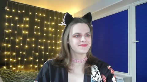Honelints boyblonde hair AsterMIntfemboybrown hair online show from 01/14/25, 03:36