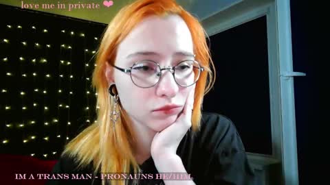 Honelints boyblonde hair AsterMIntfemboybrown hair online show from 01/28/25, 06:39