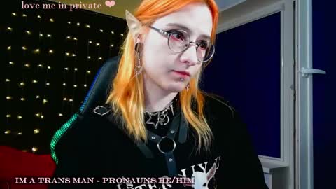 Honelints boyblonde hair AsterMIntfemboybrown hair online show from 02/07/25, 07:27