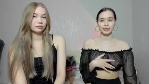 Lilith and Ellie  online show from 03/04/25, 07:43