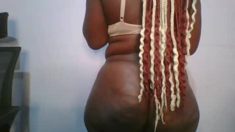 honey_beb online show from 10/04/25, 04:54